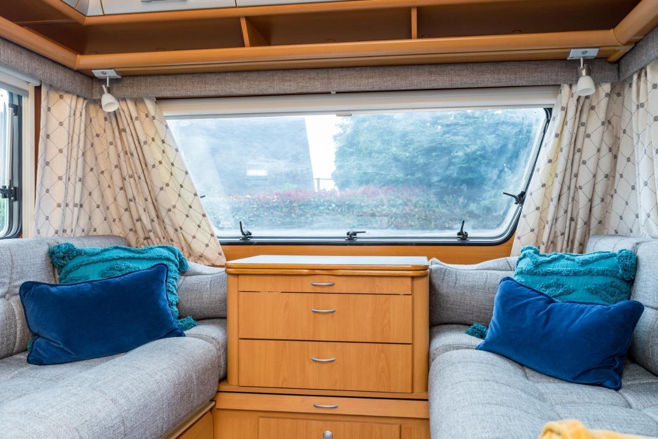 Cosy Caravan On Luxury Campsite Hulme End Ngoại thất bức ảnh