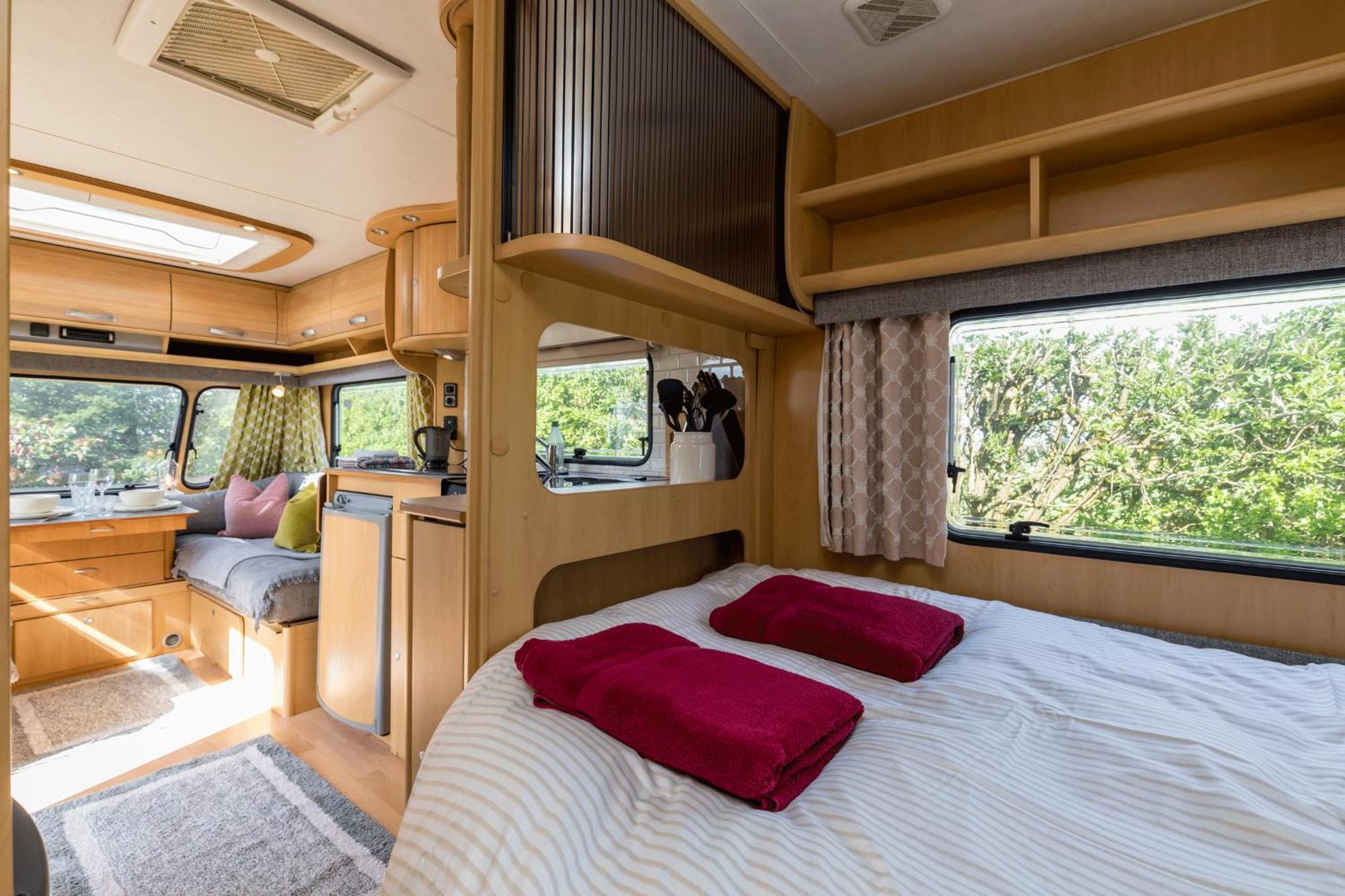 Cosy Caravan On Luxury Campsite Hulme End Ngoại thất bức ảnh